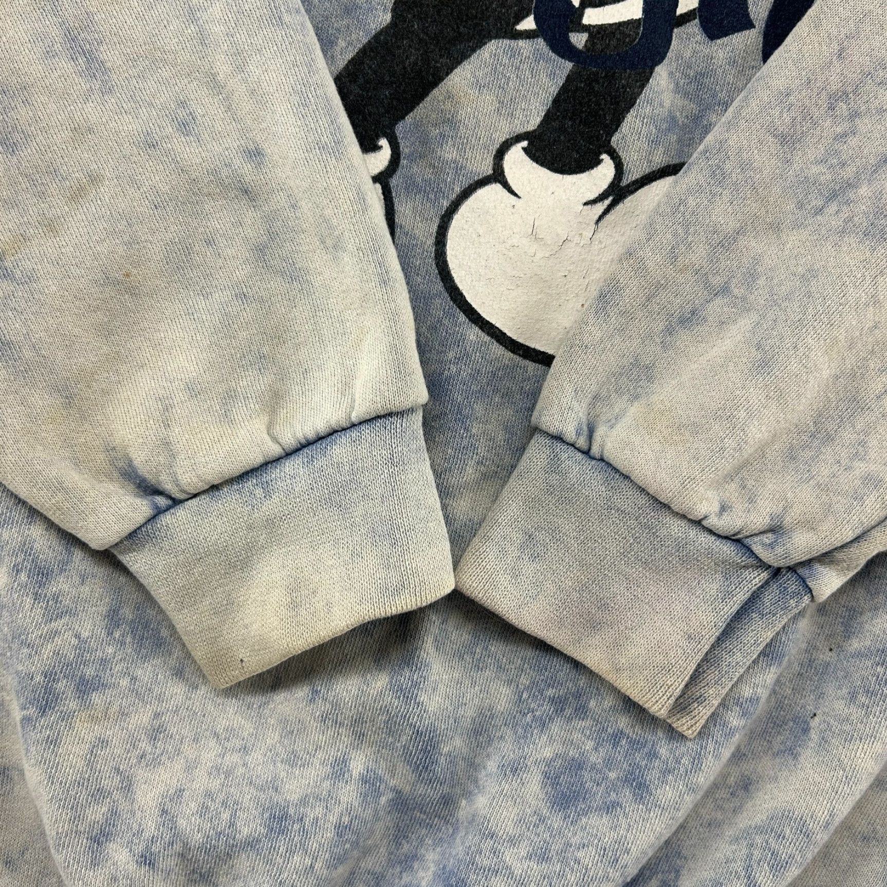 Disney VINTAGE Disney Sweatshirt Mens 2XL Blue Pullover Mickey Mouse 90s Crew Neck Zip 1/2 Zip 1/4 Zip Fleece Graphic Print? Size US XXL / EU 58 / 5 - 3 Thumbnail