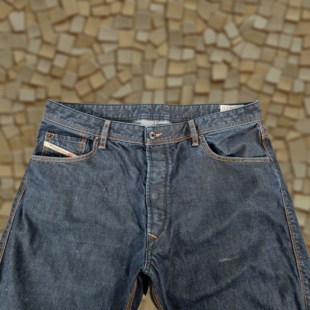 Diesel Diesel Jeans Blue W36 L32 Comfort Carrot Denim Bravefort 0088Z Mens Jeans Regular 5-Pocket Button Fly Cotton Denim Vintage No Size US 36 / EU 52 - 1 Thumbnail