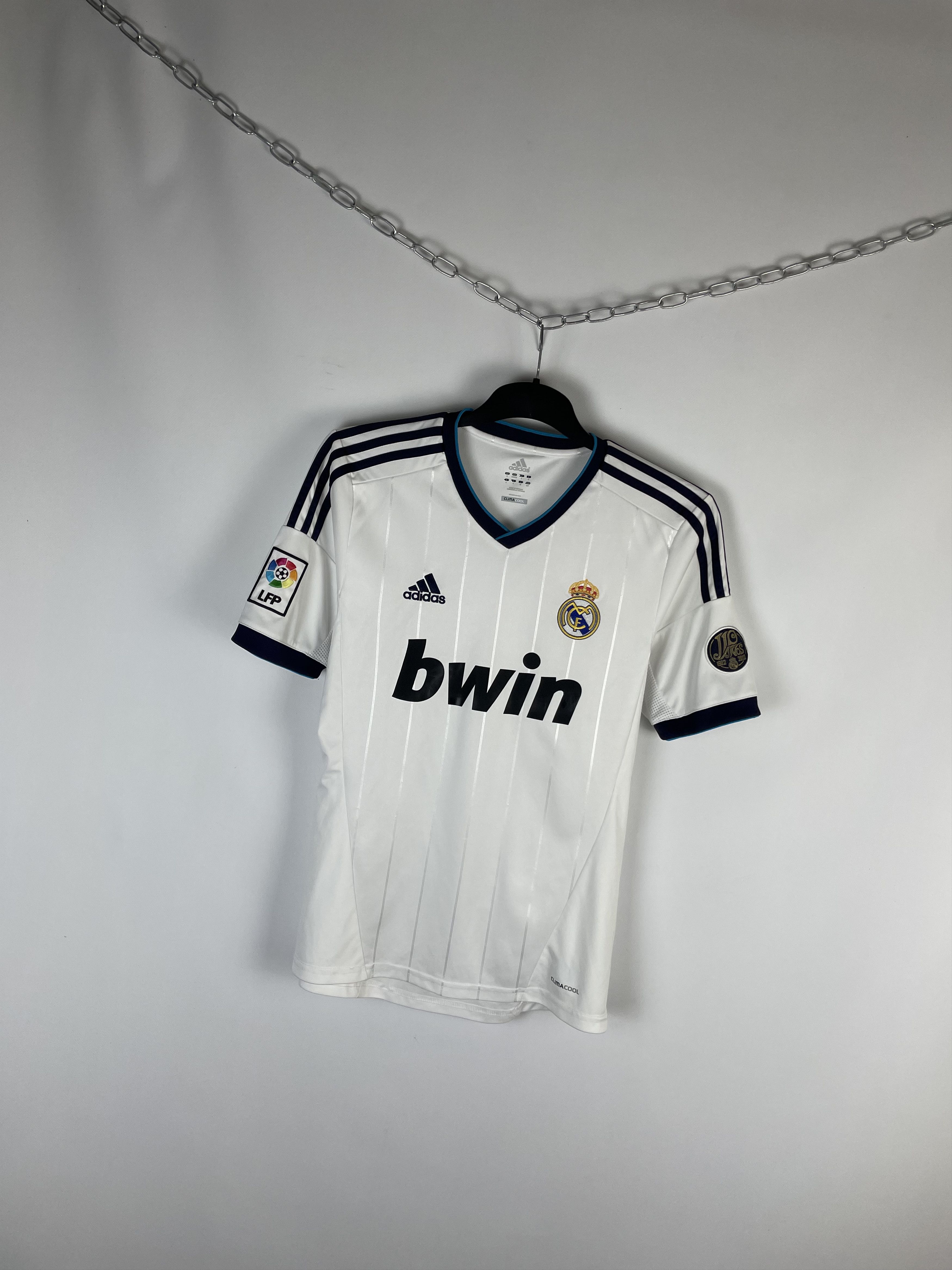 Adidas × Vintage Men's Adidas Real Madrid 2012-13 Home Soccer Jersey Size US S / EU 44-46 / 1 - 2 Thumbnail