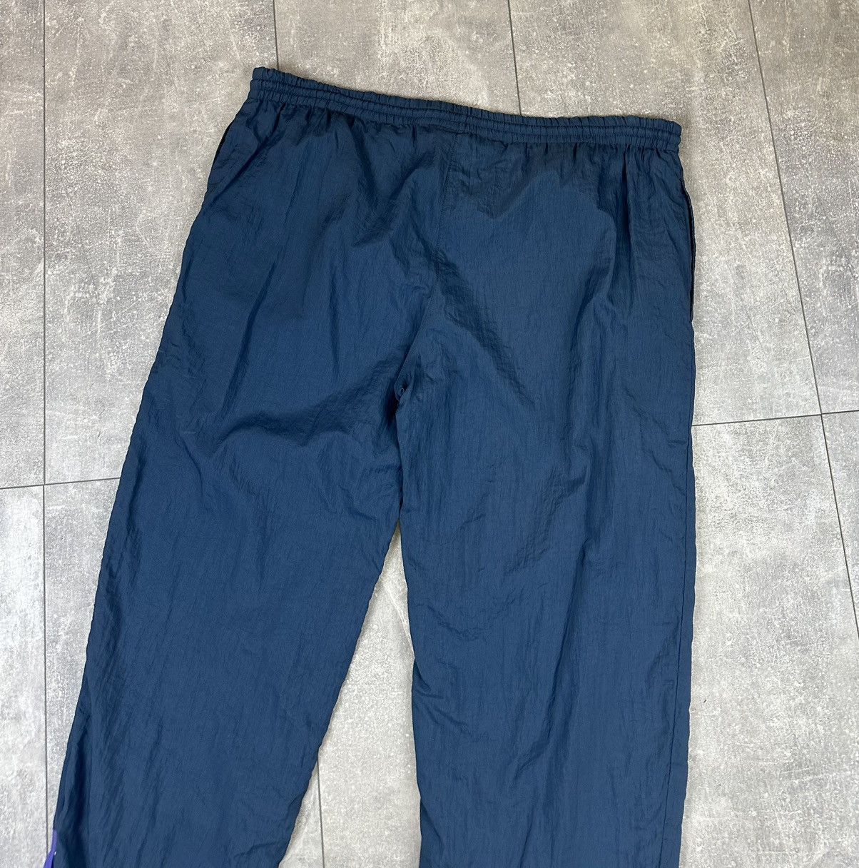 Nike Nike Vintage Rare Sweatpants Small Swosh Logo Size US 32 / EU 48 - 12 Thumbnail