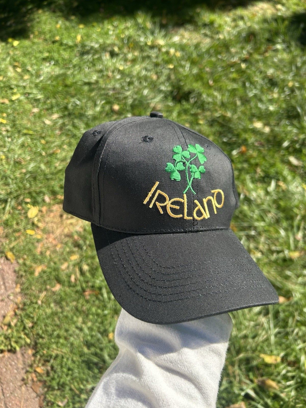 Vintage Vtg SnapBack hat Ireland spell out embroidered clover flag Size ONE SIZE - 1 Thumbnail