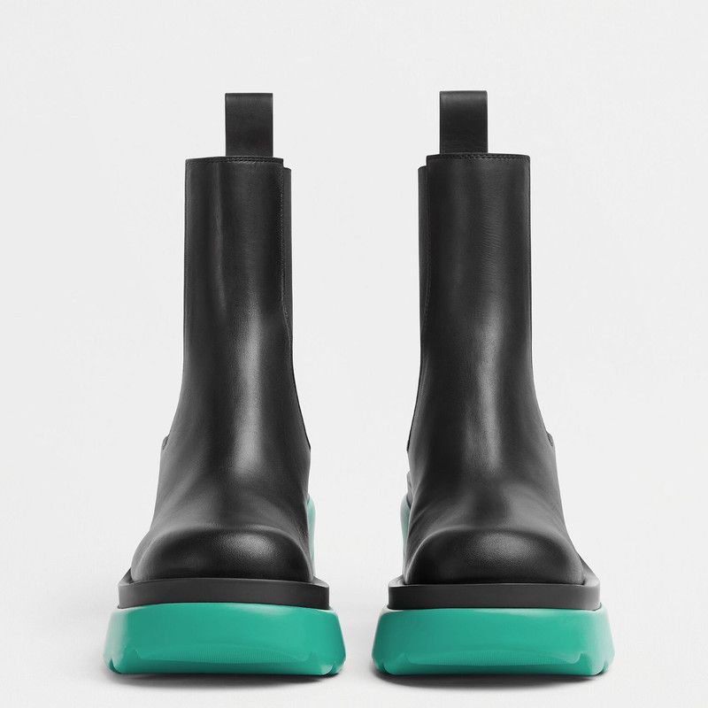Bottega Veneta o1bcso1str0924 Flash Boots in Black/Blue Size US 7.5 / IT 37.5 - 2 Thumbnail