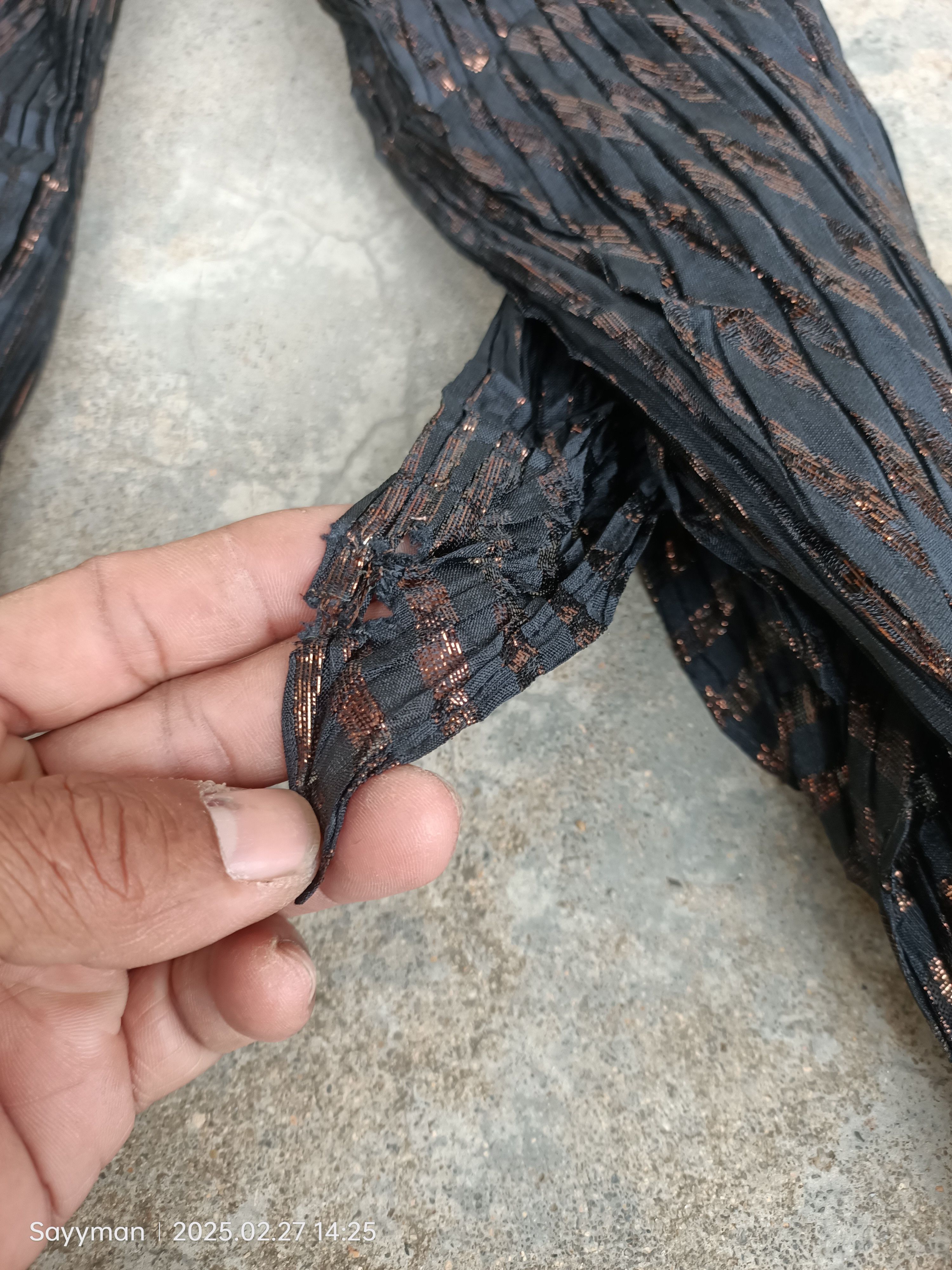 Issey Miyake Issey Miyake Scarf / Muffler / Neckwear - Size ONE SIZE - 13 Thumbnail