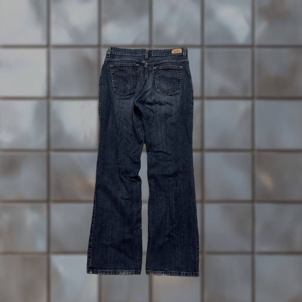 Levi's VINTAGE Levi’s 550 Jeans Women Bootcut Relaxed 31x30 31x30 Blue Size 10 Medium Womens Jeans Size 32" / US 10 / IT 46 - 1 Thumbnail