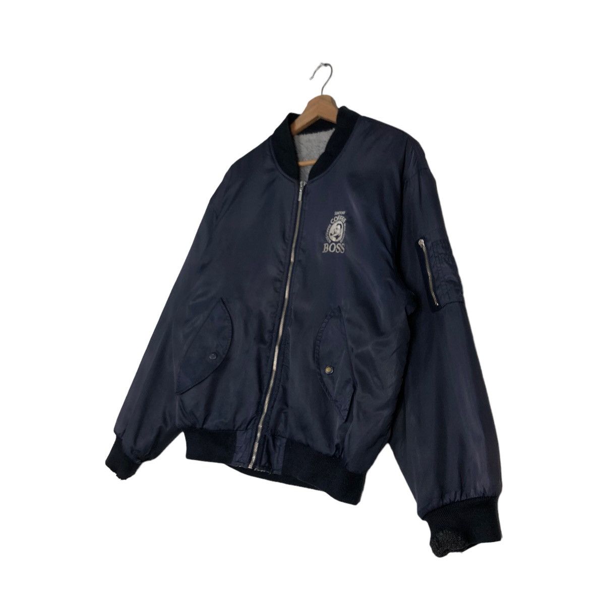 Japanese Brand 🔥90’s Vintage Bomber Jacket Suntory Coffee Boss Big Logo Size US M / EU 48-50 / 2 - 2 Thumbnail