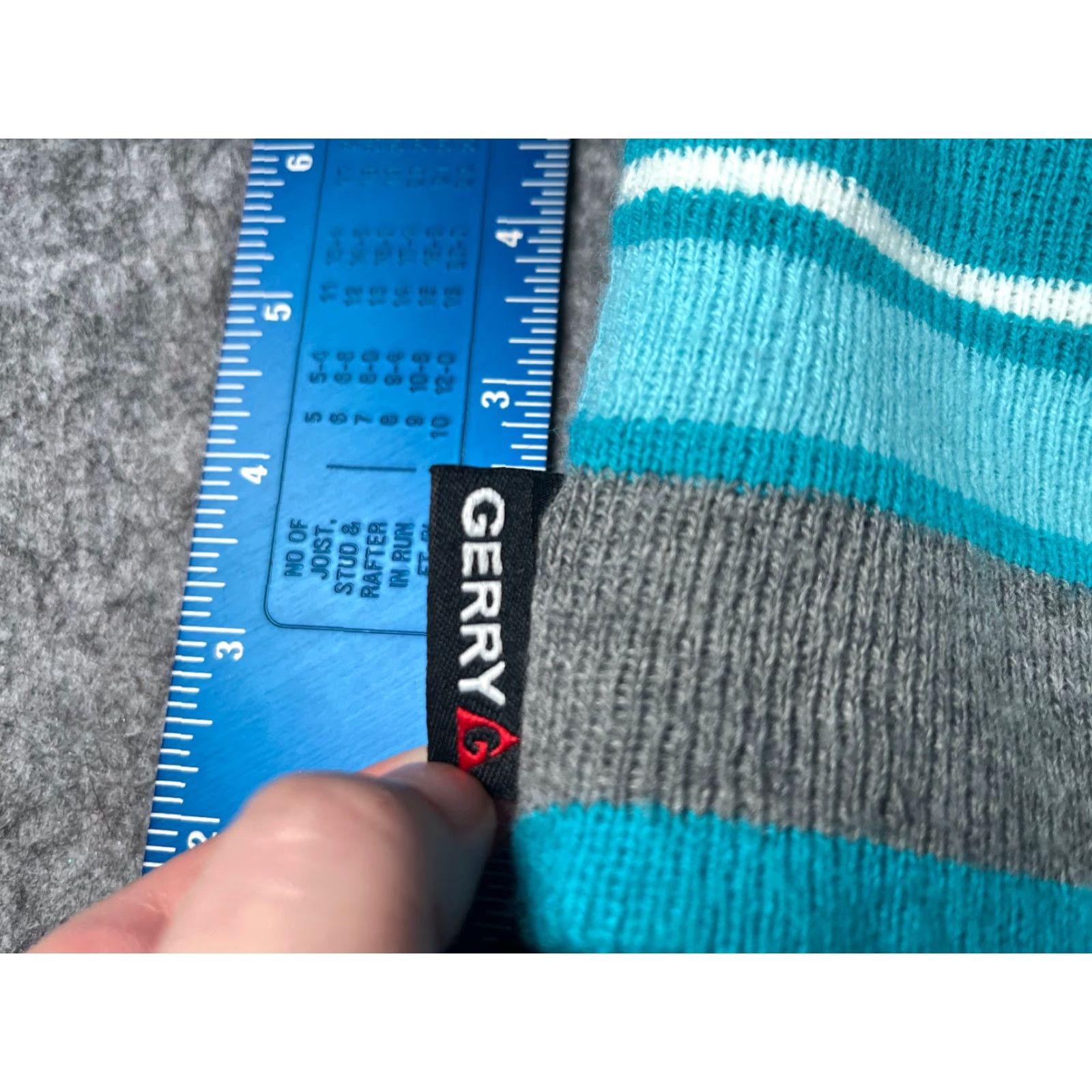 Vintage Gerry Beanie Toque Adult One Size Blue Gray Stripe Knit Acrylic Blend Ski Outdoor Beanie Mens Womens Size ONE SIZE - 3 Thumbnail