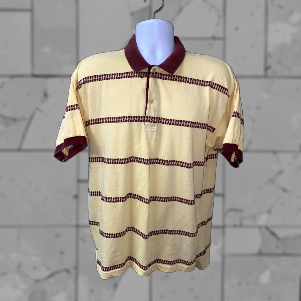 Vintage Men's Golf Polo Shirt Short Sleeve Red Yellow Size L 22in Armpit Casual Cotton Size US L / EU 52-54 / 3 - 1 Thumbnail