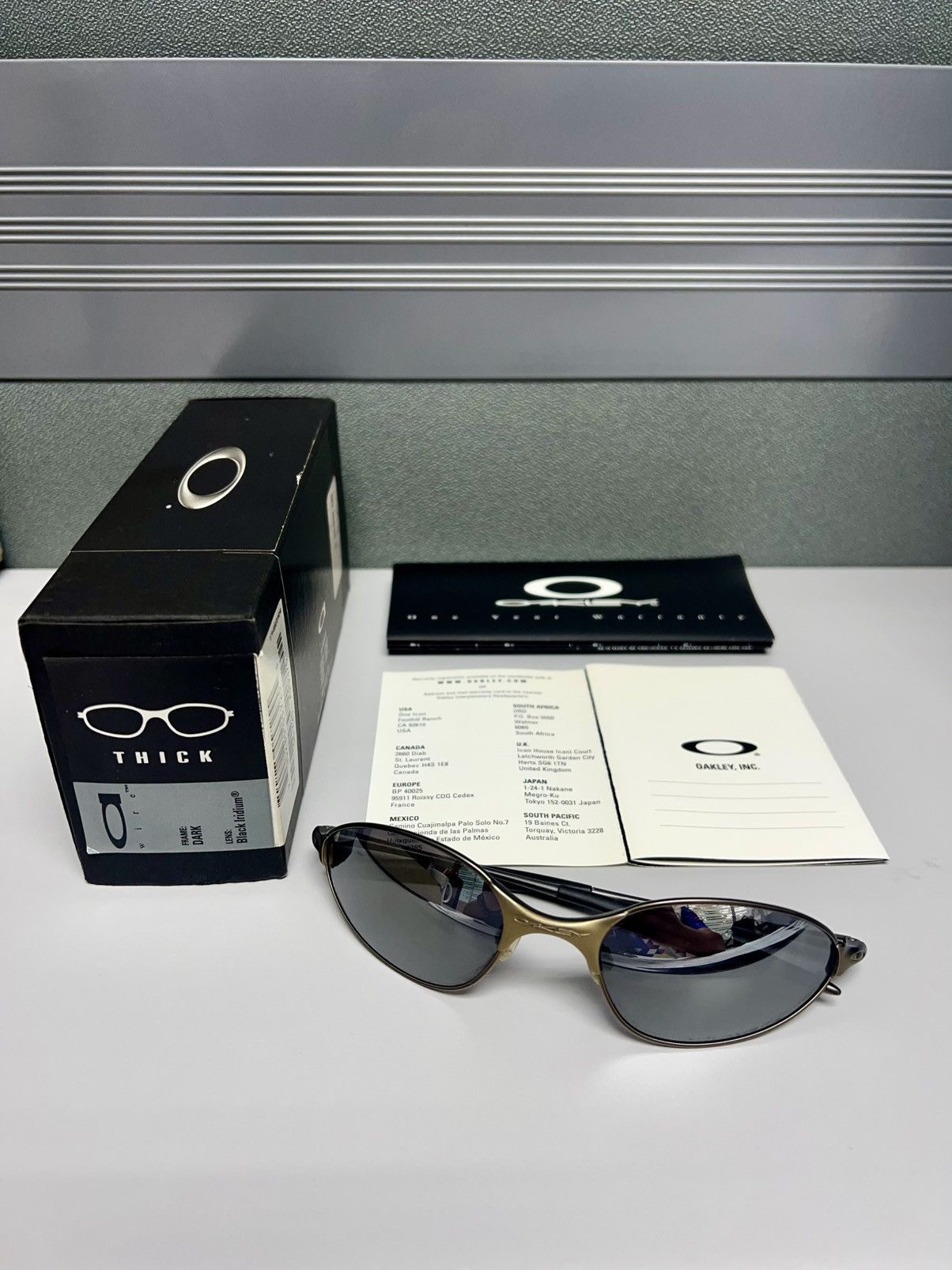 Oakley RARE 2000 Oakley a wire U.S Pattern Sunglasses Size ONE SIZE - 3 Thumbnail
