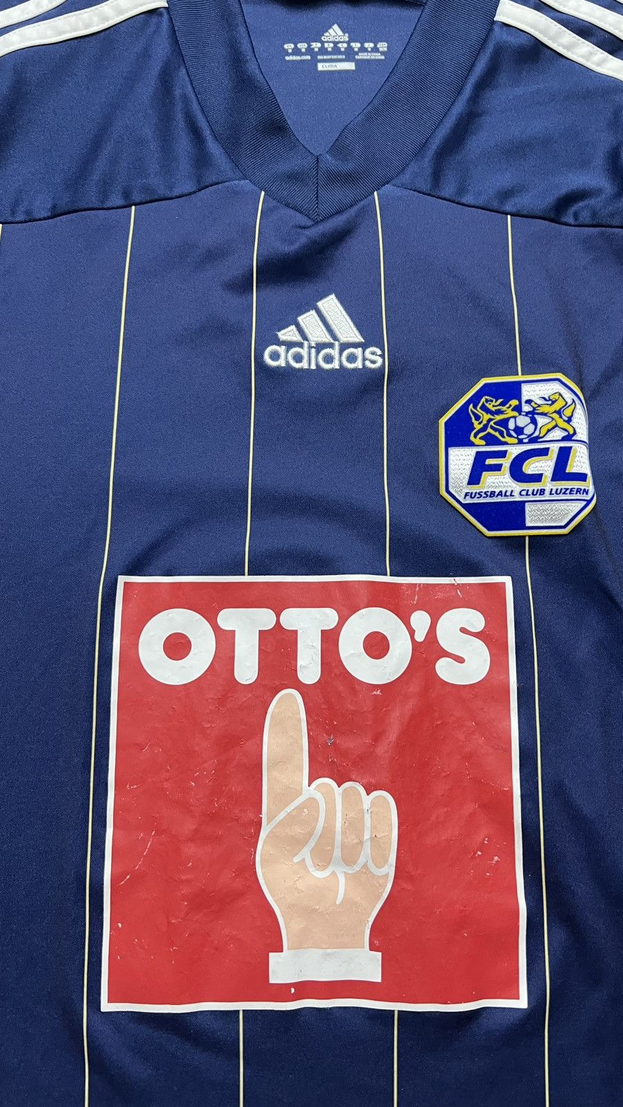 Adidas 2011-2012 FC Luzern Switzerland FCL adidas jersey Size US M / EU 48-50 / 2 - 3 Thumbnail