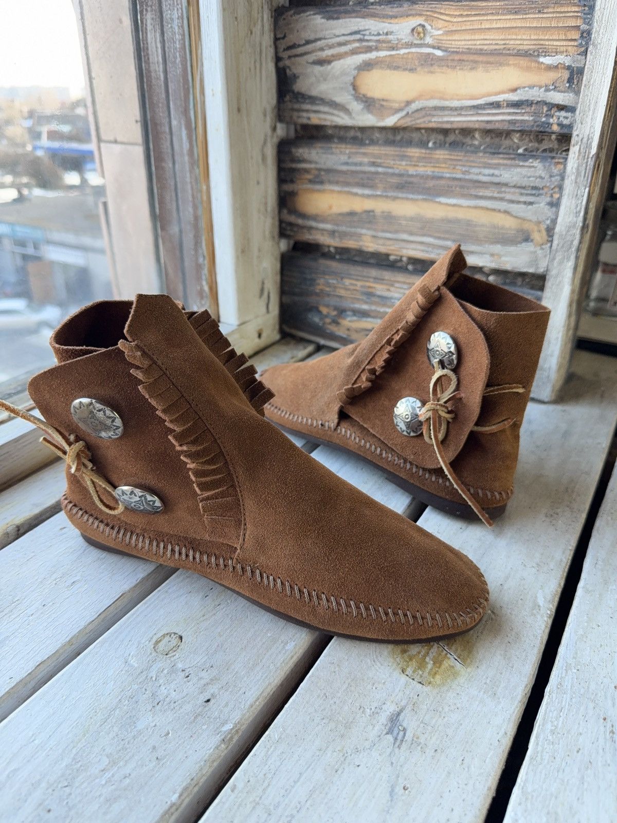 Vintage Vintage 00s Western USA Made Suede Fringe Moccasin Boots Size US 7 / IT 37 - 1 Thumbnail