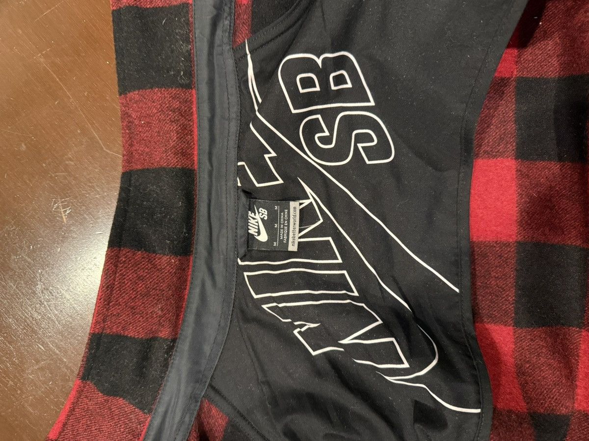 Nike Nike red and black wool flannel Size US M / EU 48-50 / 2 - 6 Thumbnail