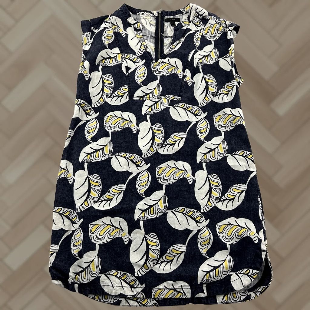 J.Crew J.CREW Linen Blend Back Zip Short Sleeve Floral Dress Women's Medium Blue Dress Women's M Blue Floral Linen Blend Back Zip Short Sleeve J.CREW Size 32" / US 10 / IT 46 - 1 Thumbnail
