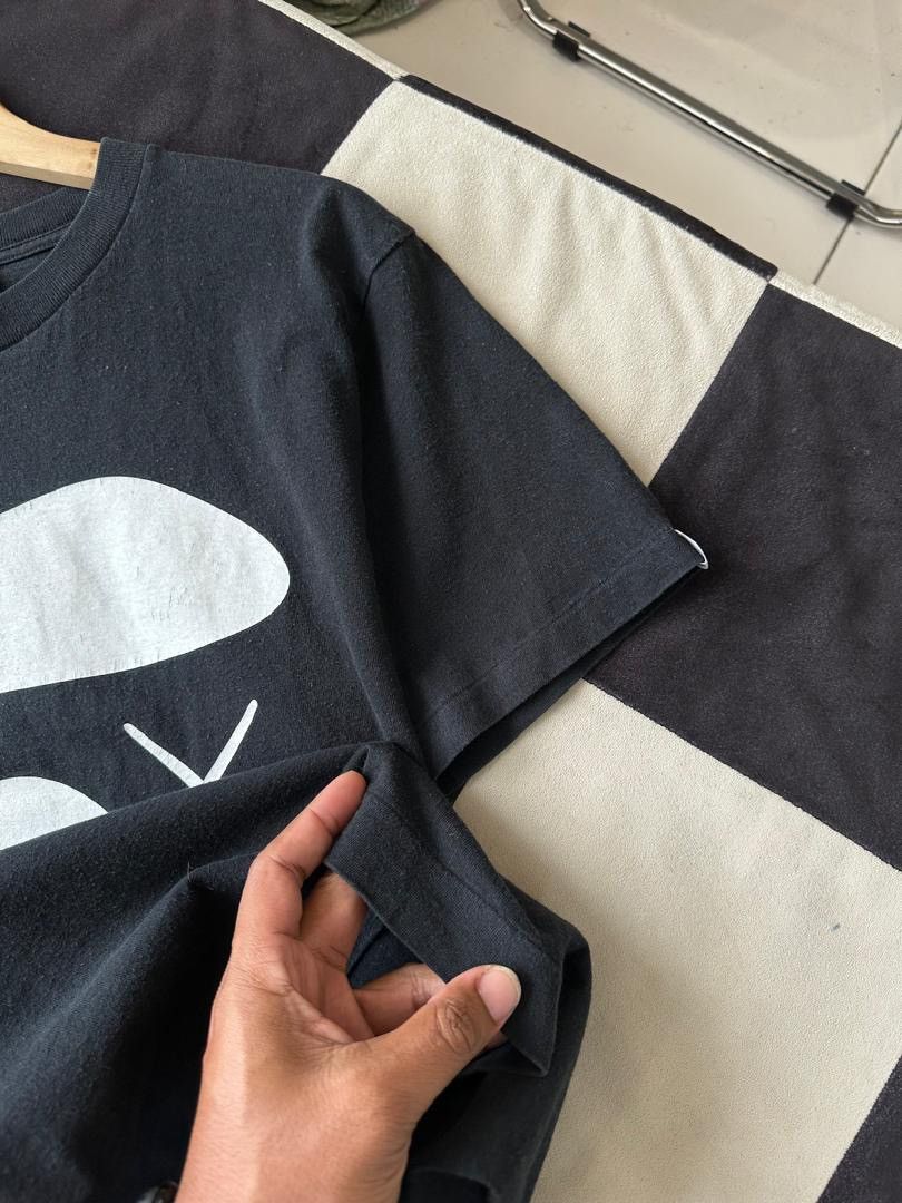 Bape × Kaws VINTAGE BAPE X KAWS Size US M / EU 48-50 / 2 - 3 Thumbnail