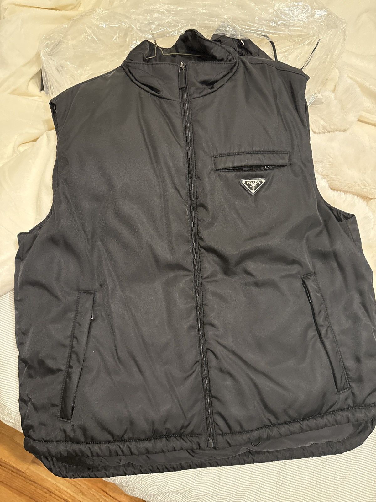 Prada Padded Nylon Gabardine Vest Size US L / EU 52-54 / 3 - 4 Thumbnail