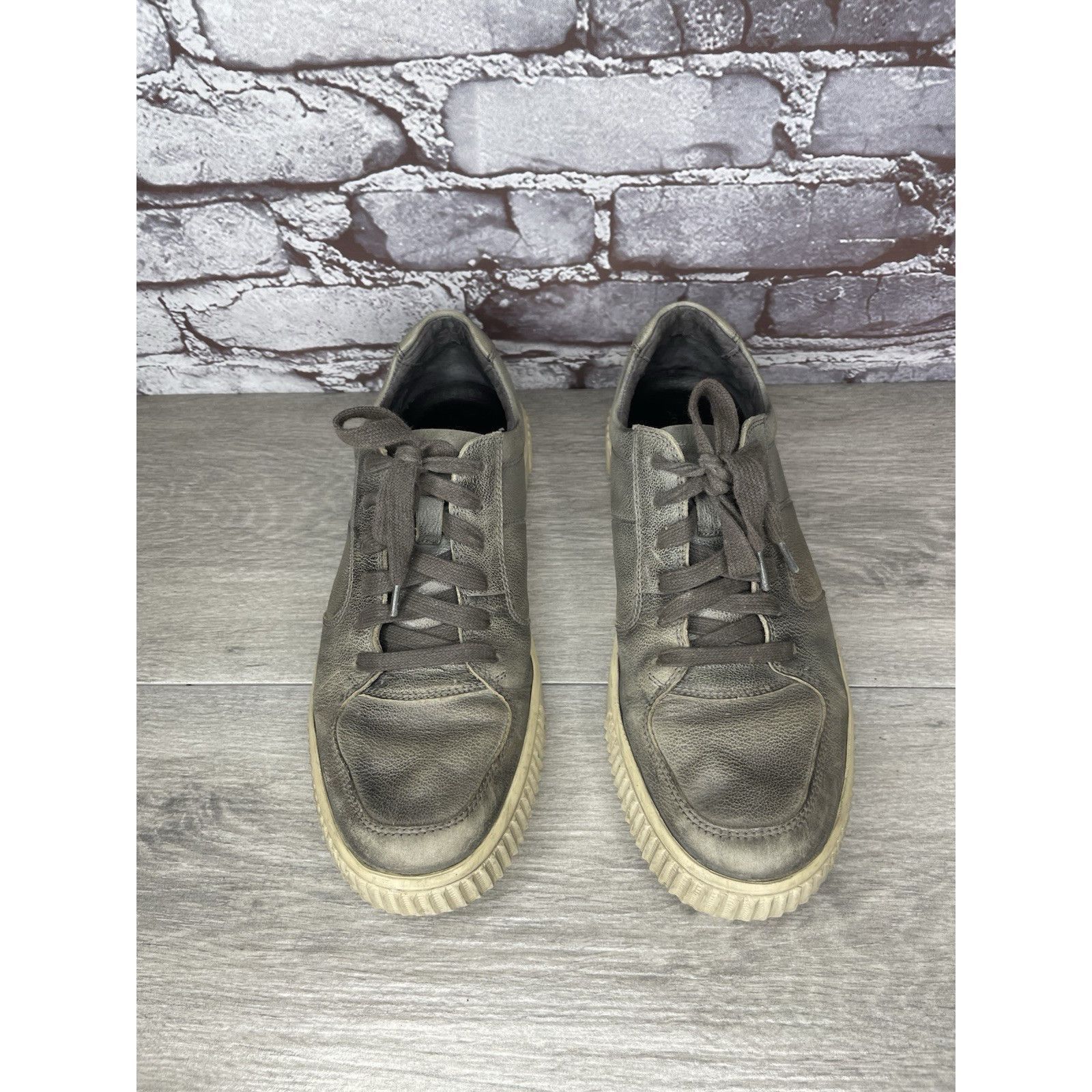 John Varvatos John Varvatos USA Gray Leather Casual Low Top Sneakers Shoes Size US 7.5 / EU 40-41 - 10 Thumbnail