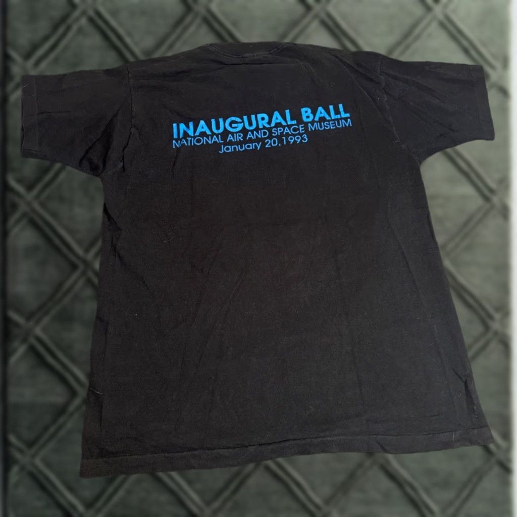 Fruit Of The Loom VINTAGE Smithsonian Air & Space Museum 1993 Clinton Gore Inaugural Ball T-Shirt XL Men Black Space Fruit of the Loom Size US XL / EU 56 / 4 - 1 Thumbnail