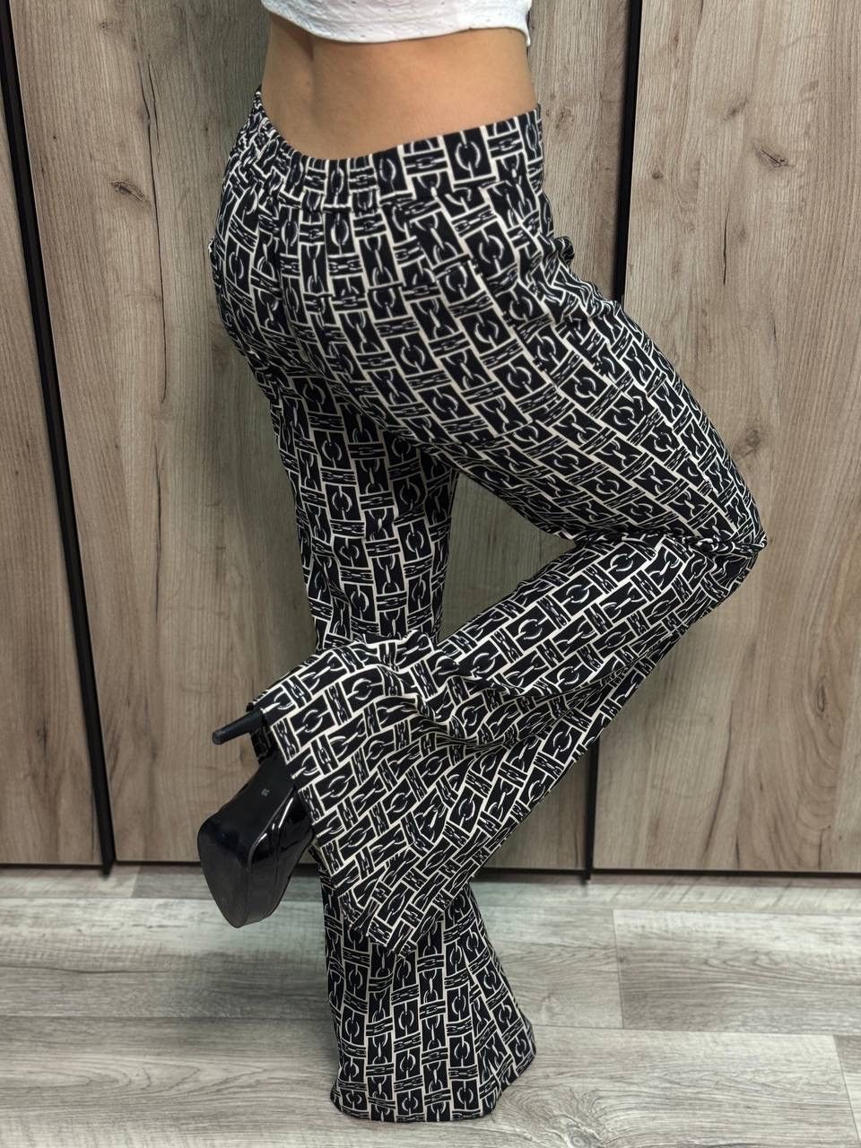 Le Grande Bleu (L.G.B.) Women’s Zara Flared Pants Size S 00s Hype Trend Size 26" / US 2 / IT 38 - 1 Thumbnail