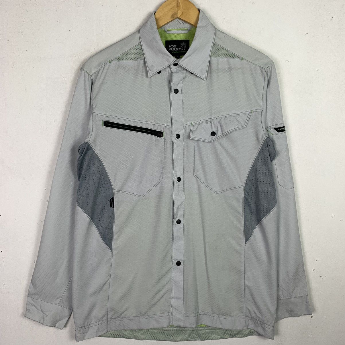 Japanese Brand Vintage Ice Assist Windbreaker Jacket Size US L / EU 52-54 / 3 - 1 Thumbnail