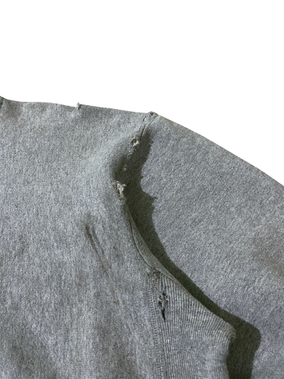 Champion VINTAGE CHAMPION DISTRESSED STAIL OIL ERD STYLE Size US L / EU 52-54 / 3 - 6 Thumbnail