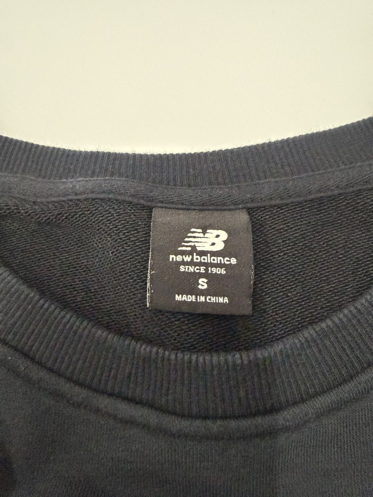 New Balance 🔥 Y2K New Balance Centre iConic Logo Boxy Sweatshirt - S Size US S / EU 44-46 / 1 - 12 Thumbnail
