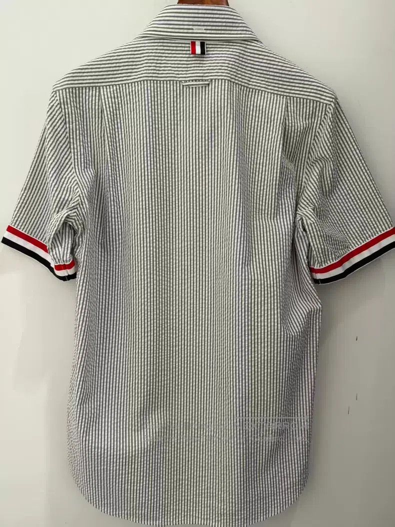 Thom Browne Thom Browne Short-sleeve shirt with grey and white fine st Size US M / EU 48-50 / 2 - 2 Thumbnail