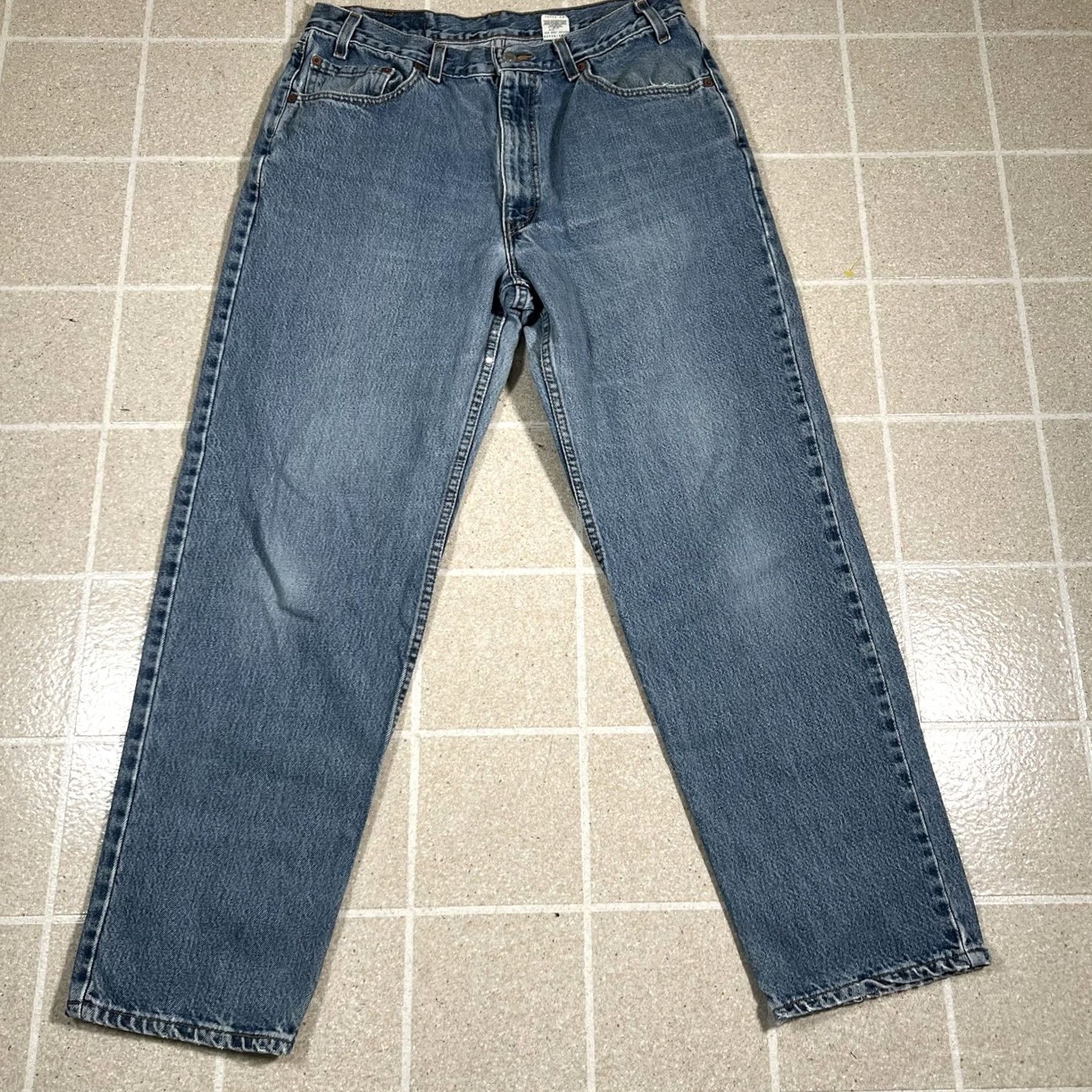 Levi's VINTAGE Levi's 550 Jeans Blue Denim Relaxed Fit USA 32x29 Mens Straight Regular Size 32 29 Size US 32 / EU 48 - 4 Thumbnail