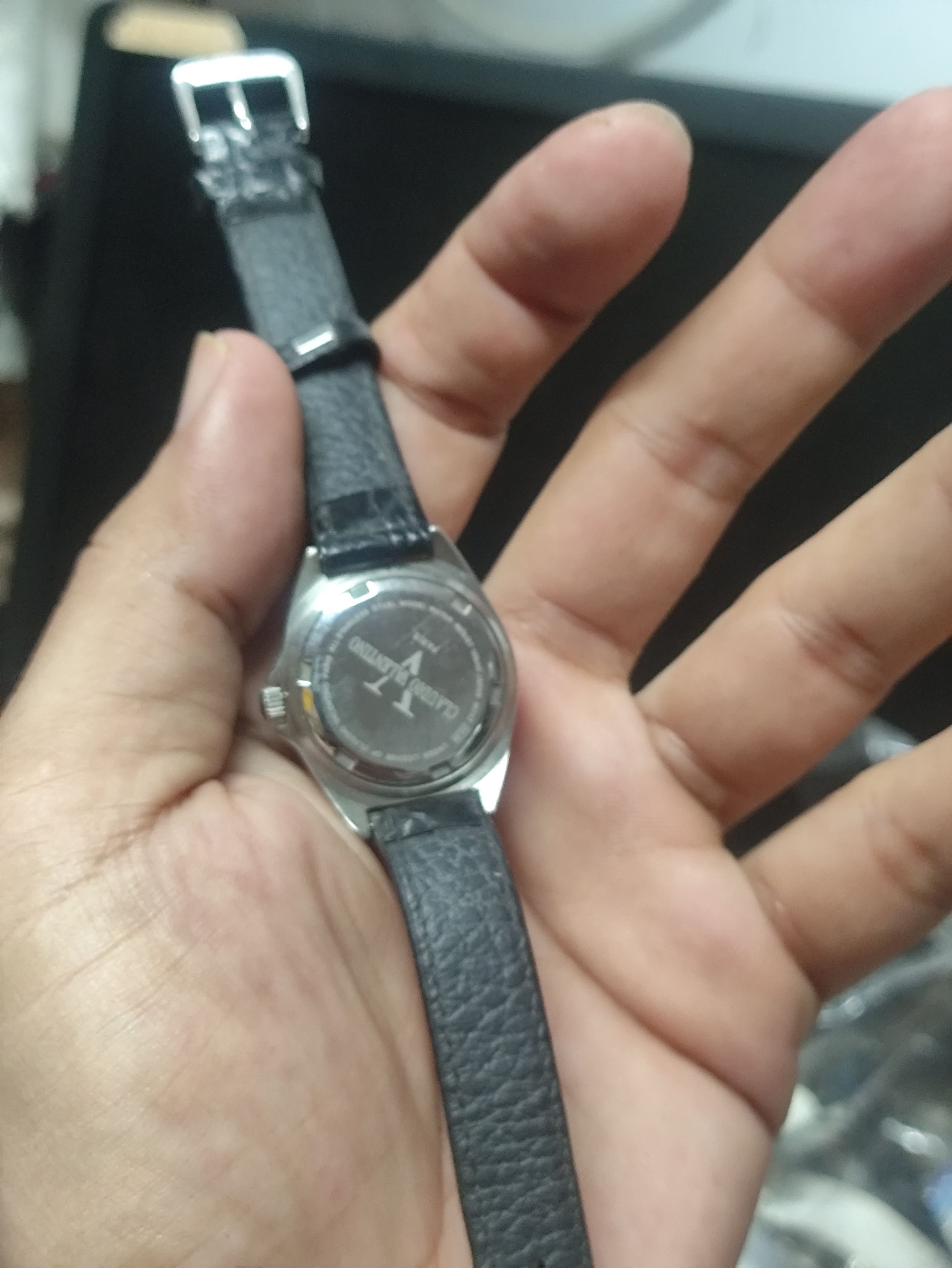 Vintage RETRO DESIGN "CLAUDIO VALENTINO PARIS" (Ladies Watch ) Size ONE SIZE - 6 Thumbnail