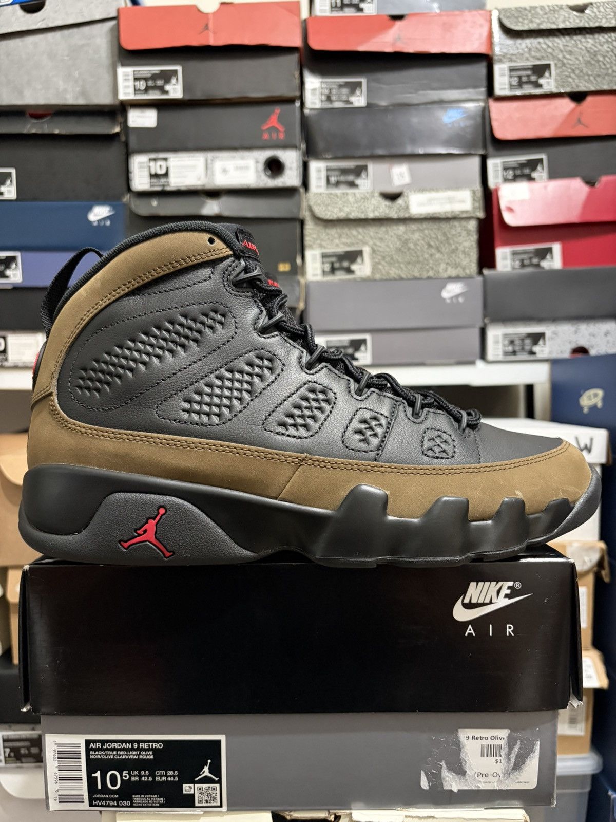 Jordan Brand Size 10.5 - Jordan 9 Retro Olive (2024) (HV4794-030) Size US 10.5 / EU 43-44 - 1 Thumbnail