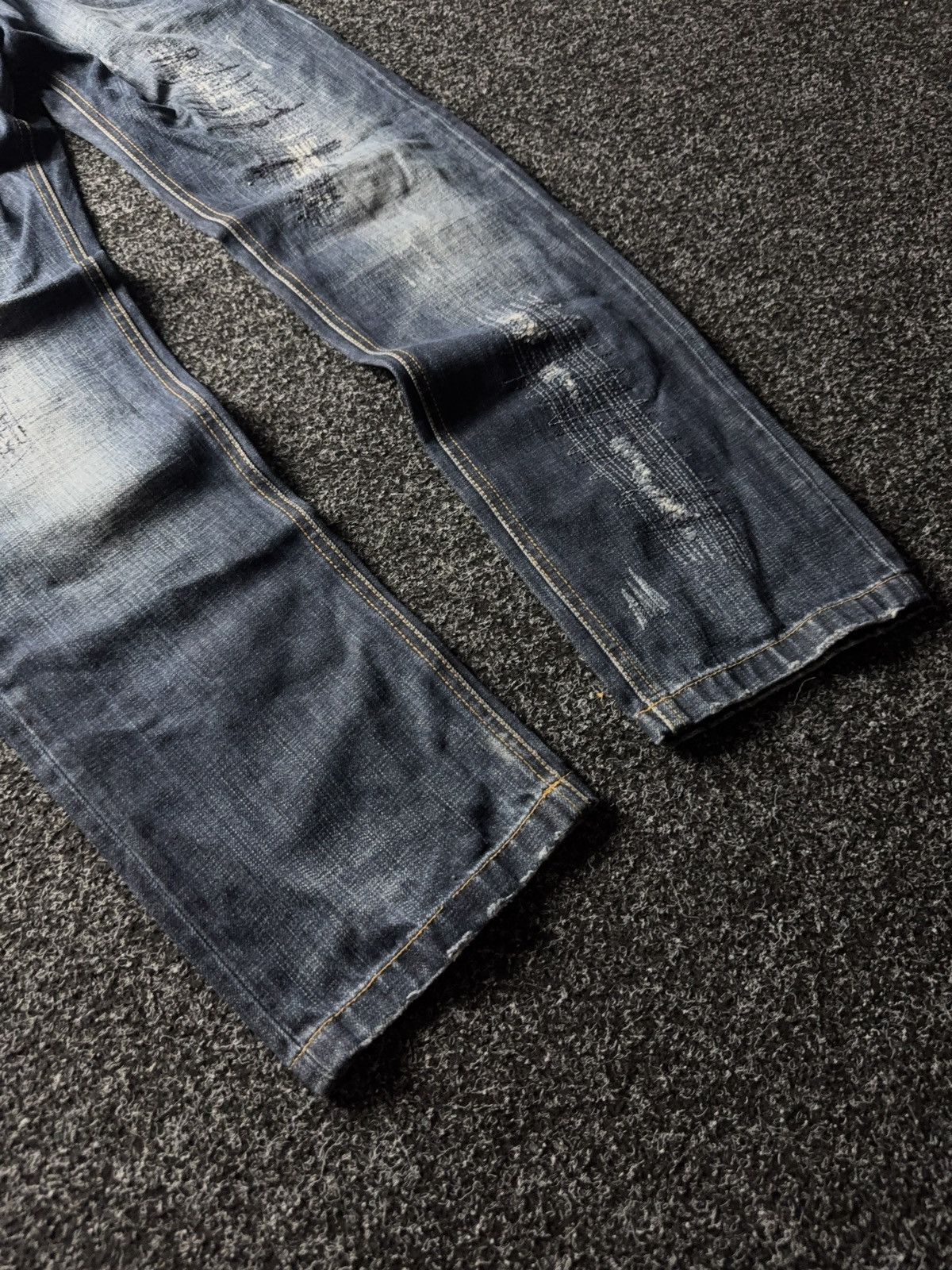 Designer × Hugo Boss HUGO Boss Distressed Straight Jeans W32 L32 Italy Size US 32 / EU 48 - 4 Thumbnail