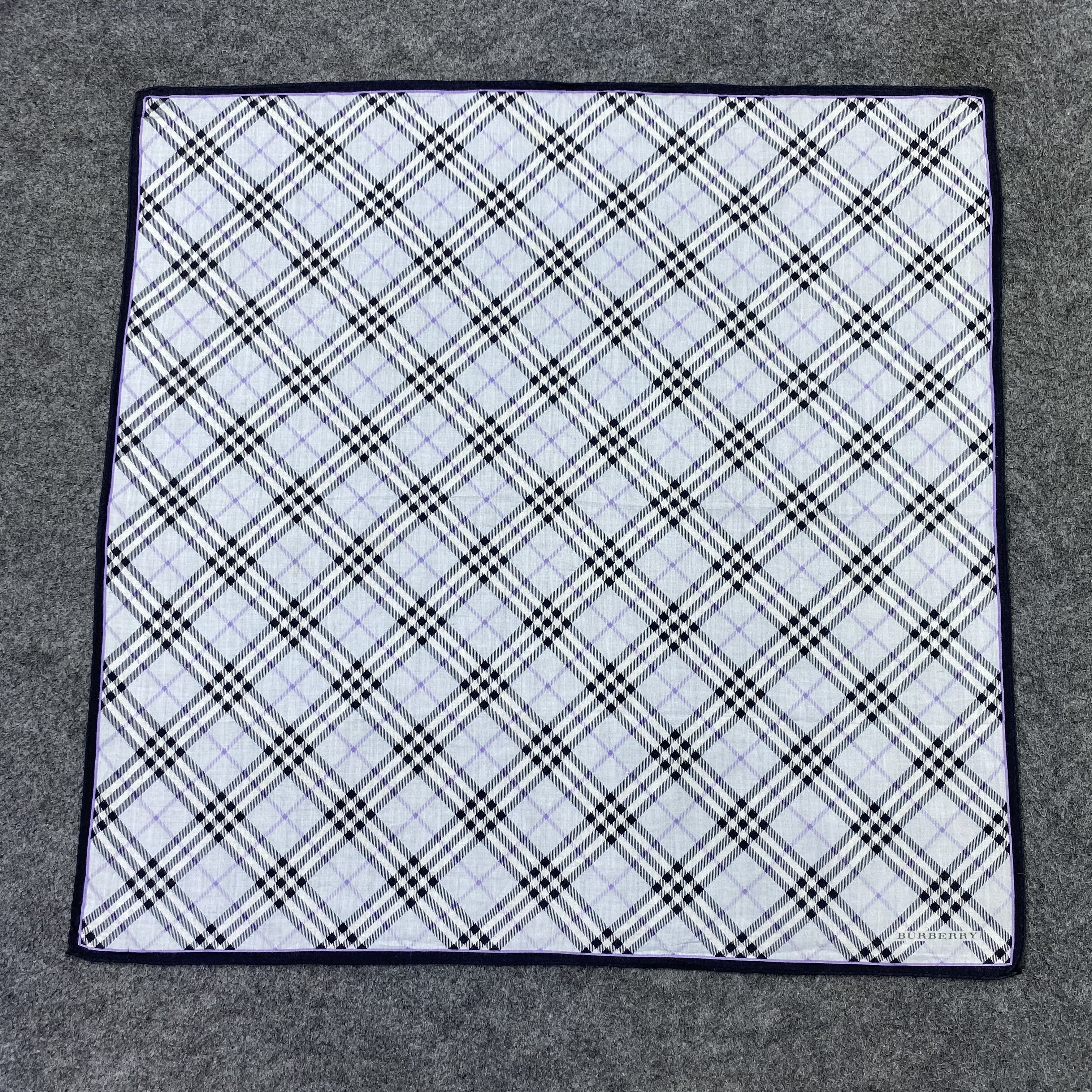 Burberry Burberry Handkerchief / Bandana / Neckerchief-B2257 Size ONE SIZE - 3 Thumbnail