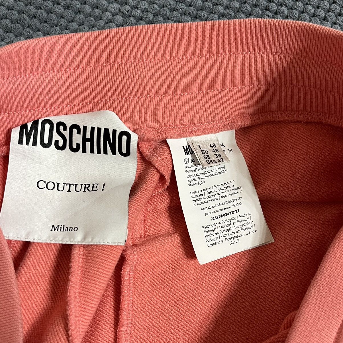 Moschino Shorts Moschino Milano Size US 38 / EU 54 - 9 Thumbnail