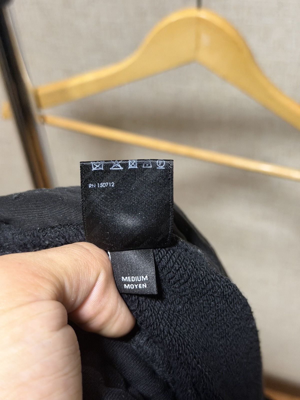 Amiri AMIRI PAINT DROP CORE LOGO BLACK SWEATPANTS Size US 32 / EU 48 - 11 Thumbnail