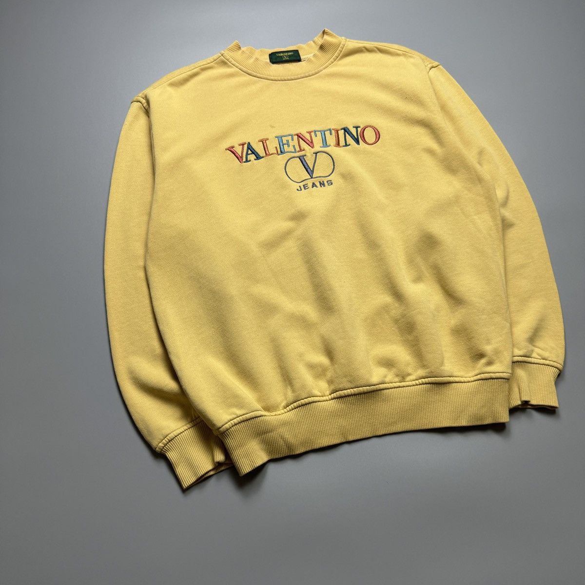 Valentino Valentino - Vintage Embroidered Script Logo - Sweater Size US M / EU 48-50 / 2 - 3 Thumbnail