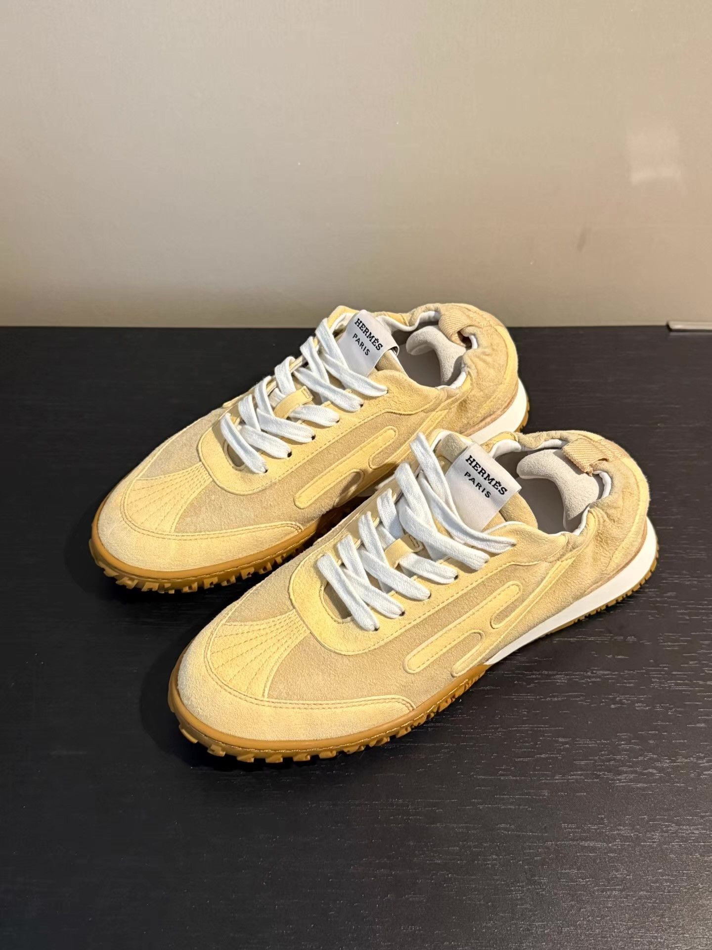 Hermes Hermès Jet milk yellow suede trainers Q20 Size US 6 / IT 36 - 1 Thumbnail