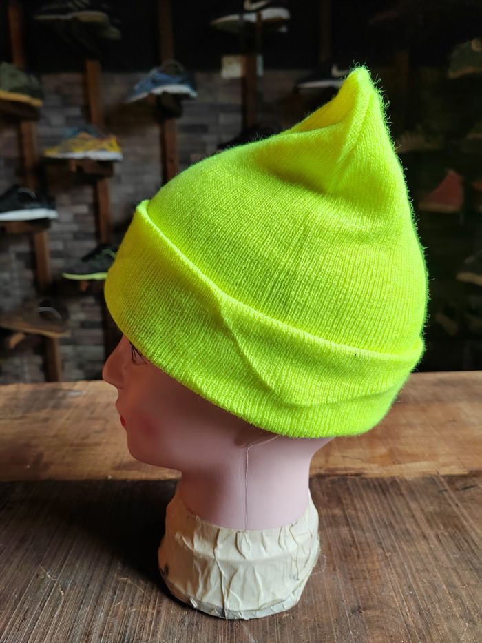 Japanese Brand Vintage Neon Plain Japanese Beanie Snowcap Size ONE SIZE - 1 Thumbnail