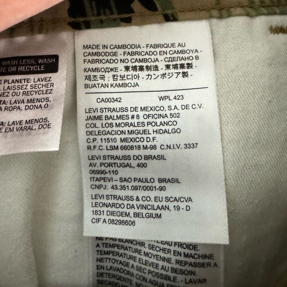 Levi's Levi Camo True Straight Flat Button Fly Green Military Pants Size US 34 / EU 50 - 8 Thumbnail