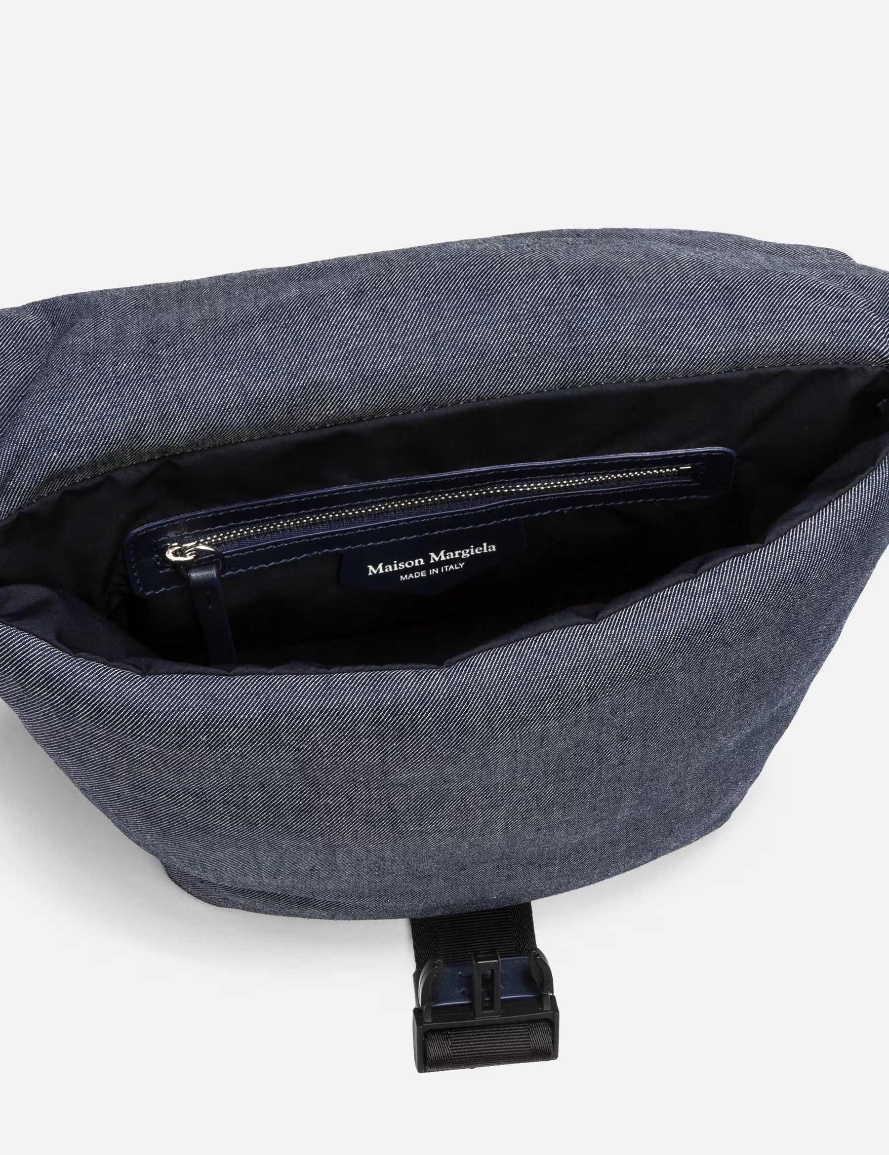 Maison Margiela o1w1db10825 Size: OS / Glam Slam Cycle Messenger Bag in Grey Size ONE SIZE - 4 Thumbnail