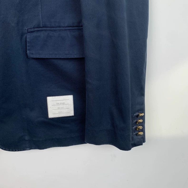 Thom Browne Thom Browne Size 4 Dark blue gold buckle lapel cotton suit Size 42R - 4 Thumbnail