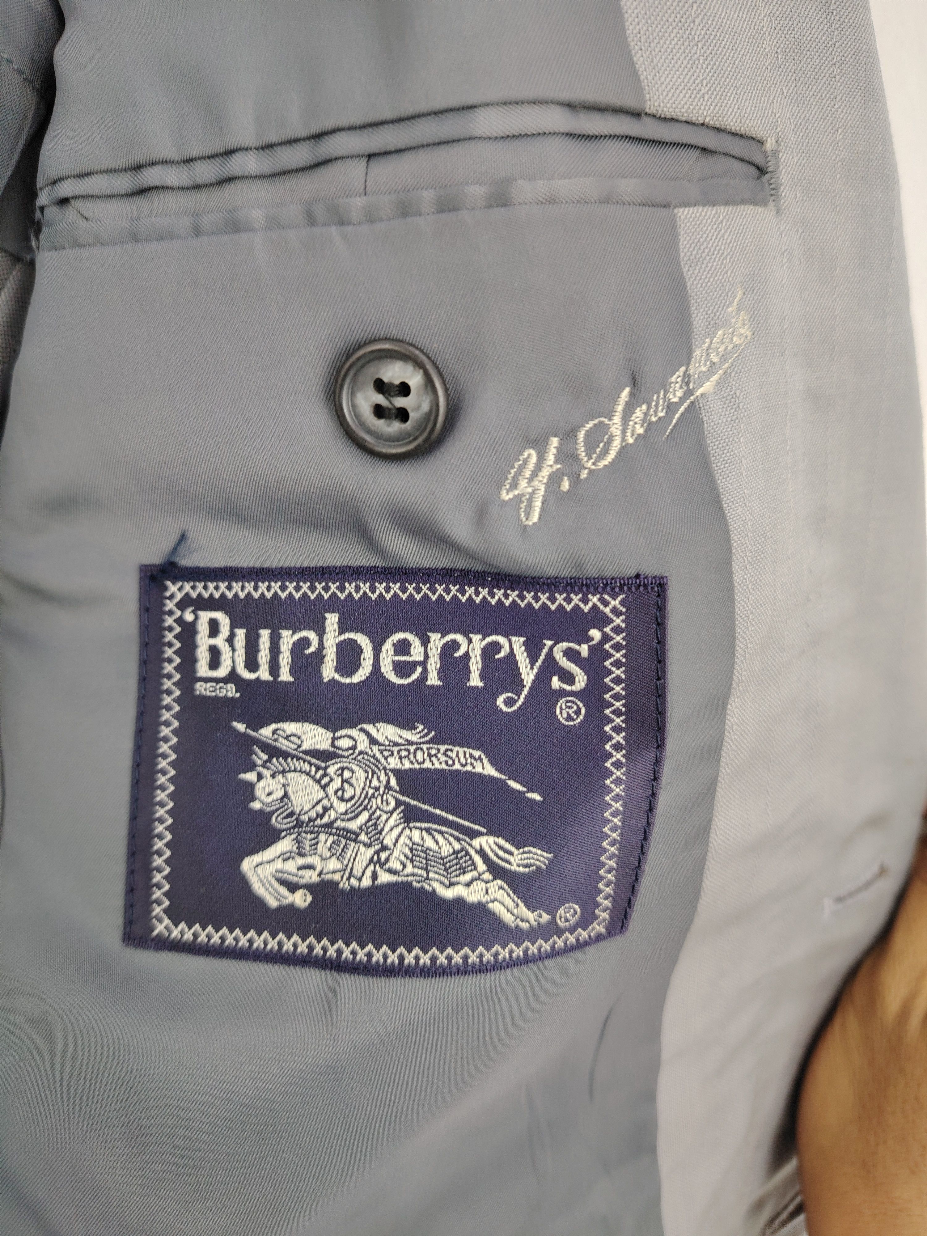 Burberry Vintage Burberrys' Designer Tuxedo Button Suit MJ0037Z Size US S / EU 44-46 / 1 - 5 Thumbnail