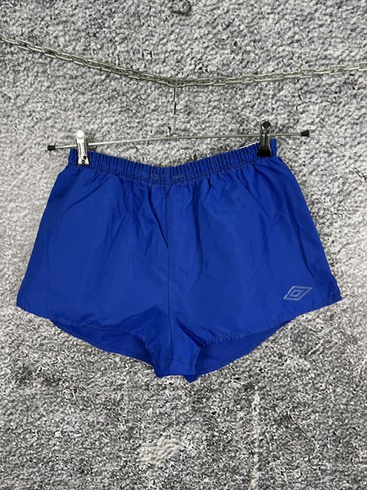 Vintage umbro deals nylon shorts