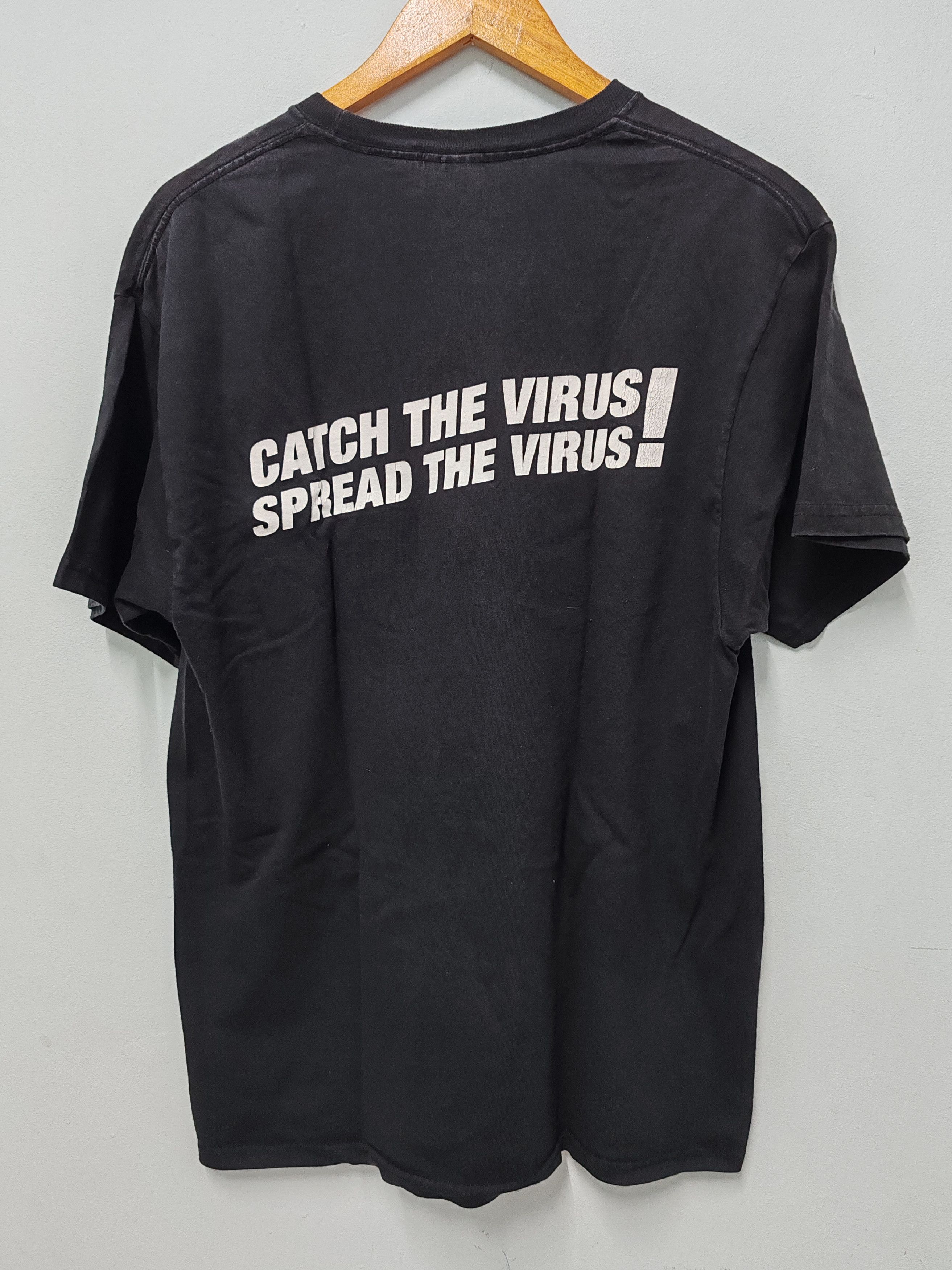 Band Tees Vintage KMFDM Catch the Virus Rock Band Tee Sepultura Korn Size US L / EU 52-54 / 3 - 3 Thumbnail