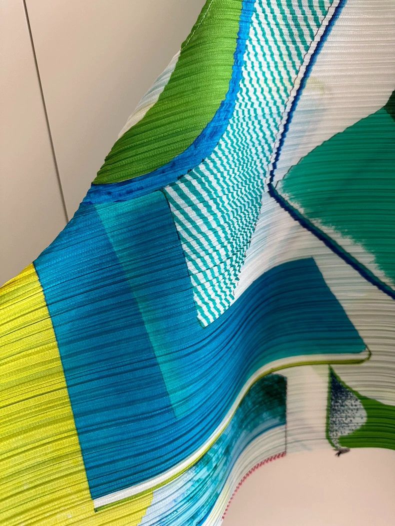 Issey Miyake Issey Miyake size:3 Blue and green striped vest Size M / US 6-8 / IT 42-44 - 7 Thumbnail