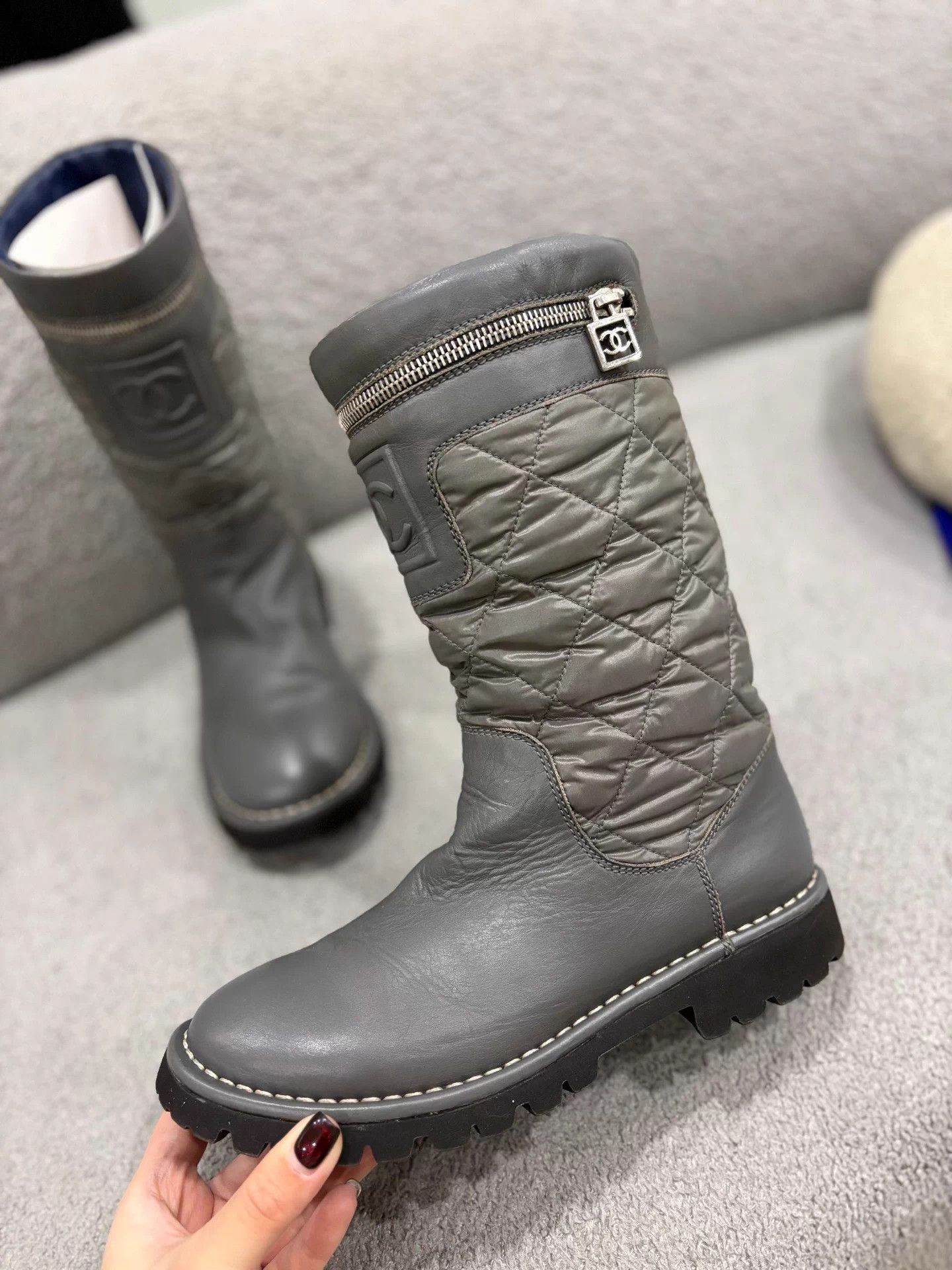 Chanel Chanel gray down boots 99 new EU 36.5 Size US 5.5 / IT 35.5 - 2 Thumbnail