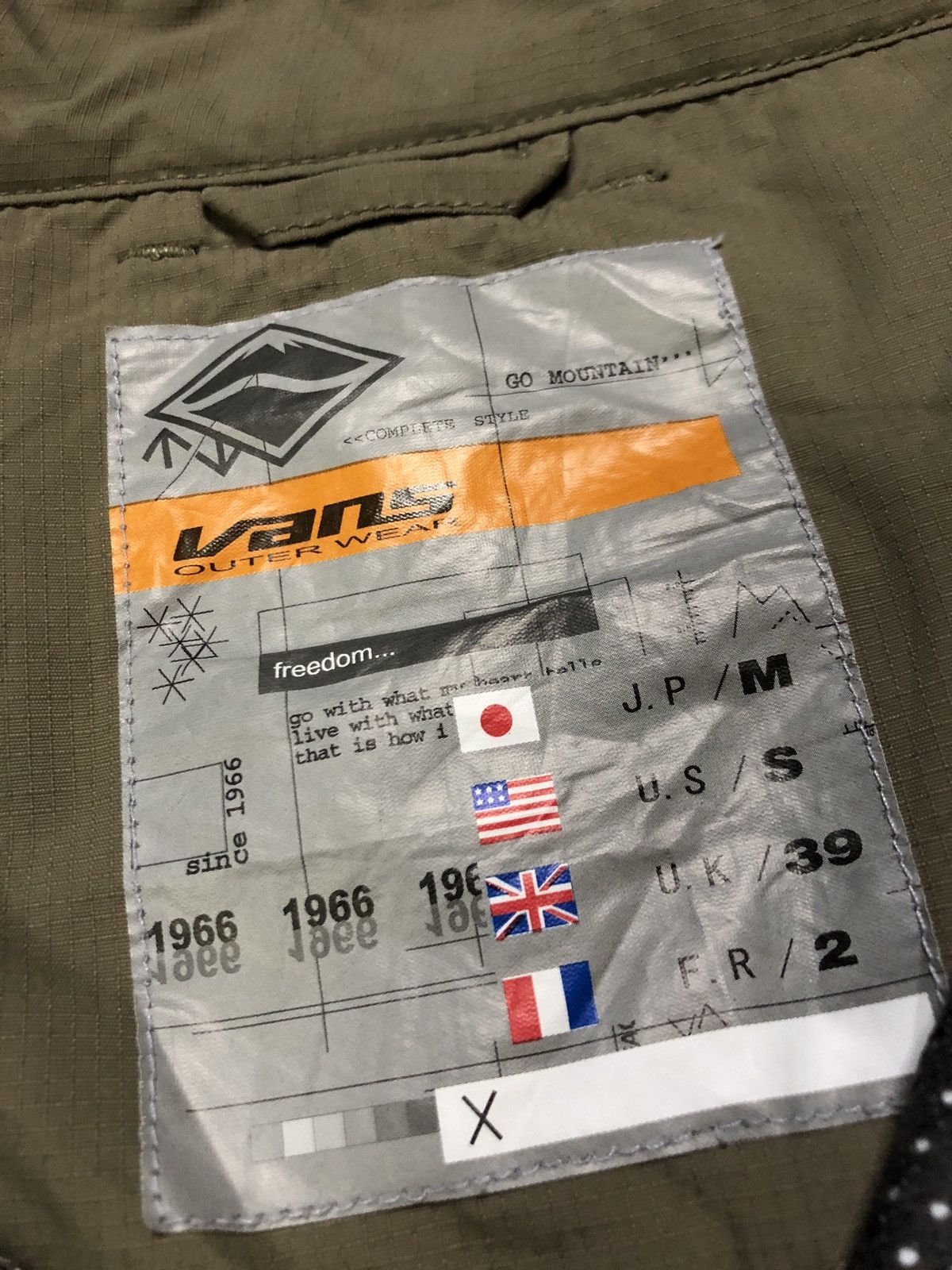 Vans Vintage Vans Snowboarding Tactical Cargo Pants Size US 30 / EU 46 - 13 Thumbnail