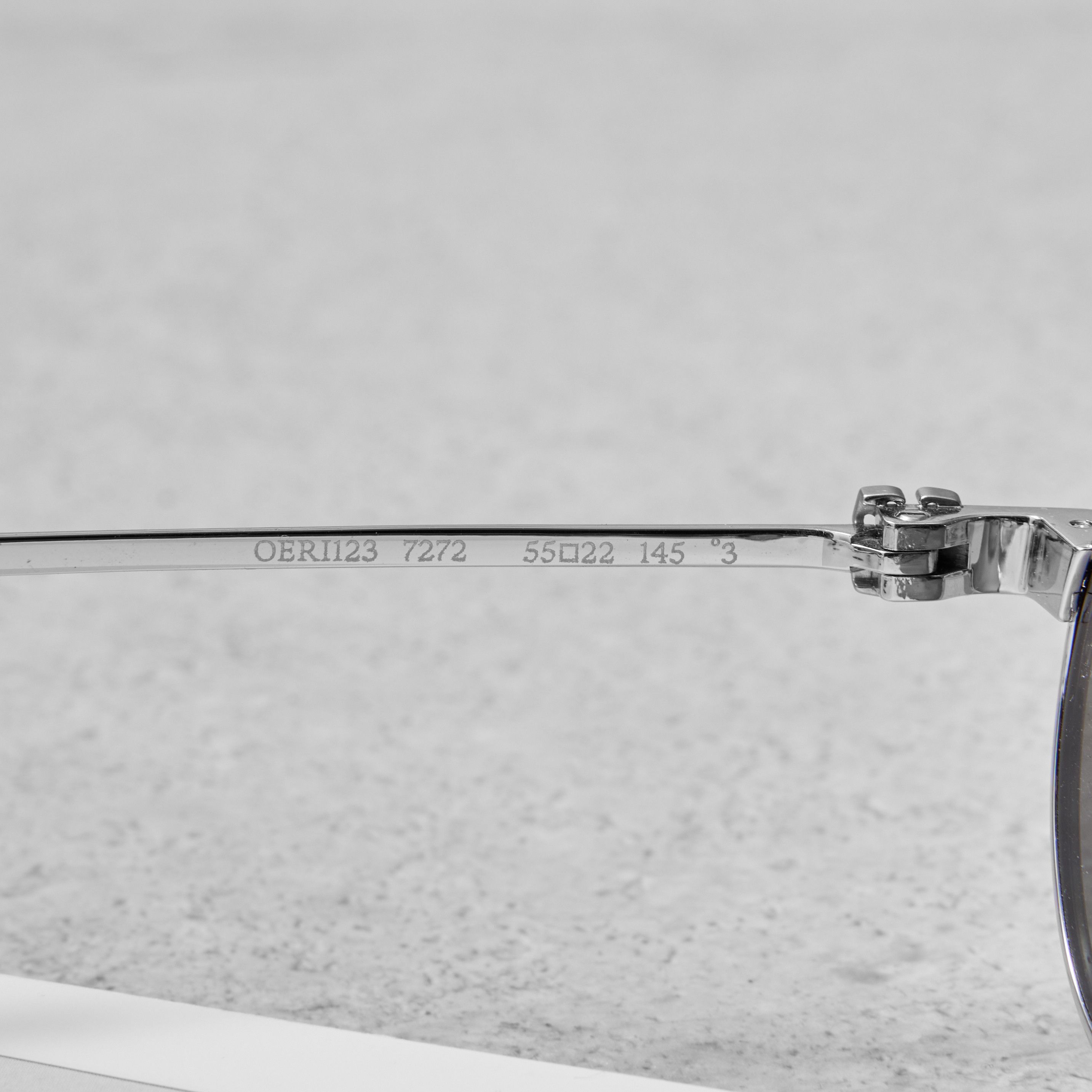 Off-White OFF WHITE Vaiden Oval Frame Sunglasses Size ONE SIZE - 8 Thumbnail