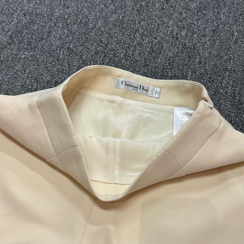 Dior Dior Beige wool suit shorts Size 42" / US 20 - 3 Thumbnail