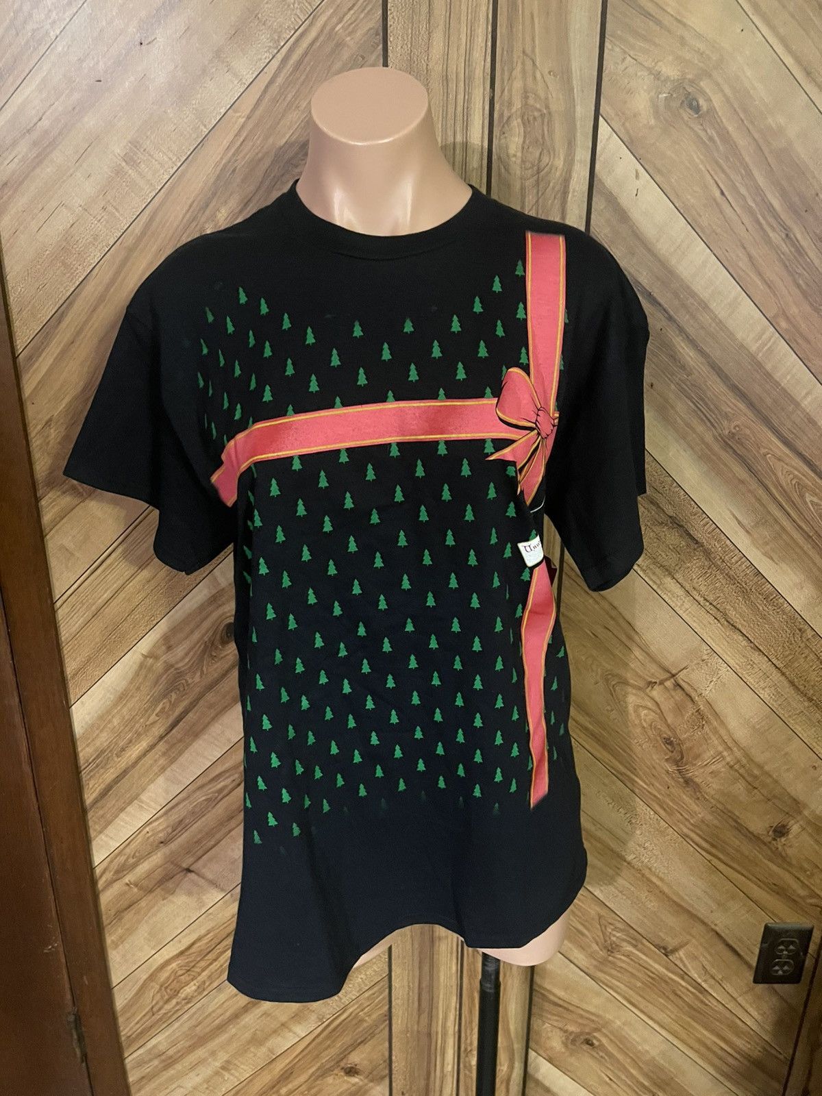 Other Ugly Christmas Shirt Medium Black Unisex Tee NWT Size US M / EU 48-50 / 2 - 2 Thumbnail