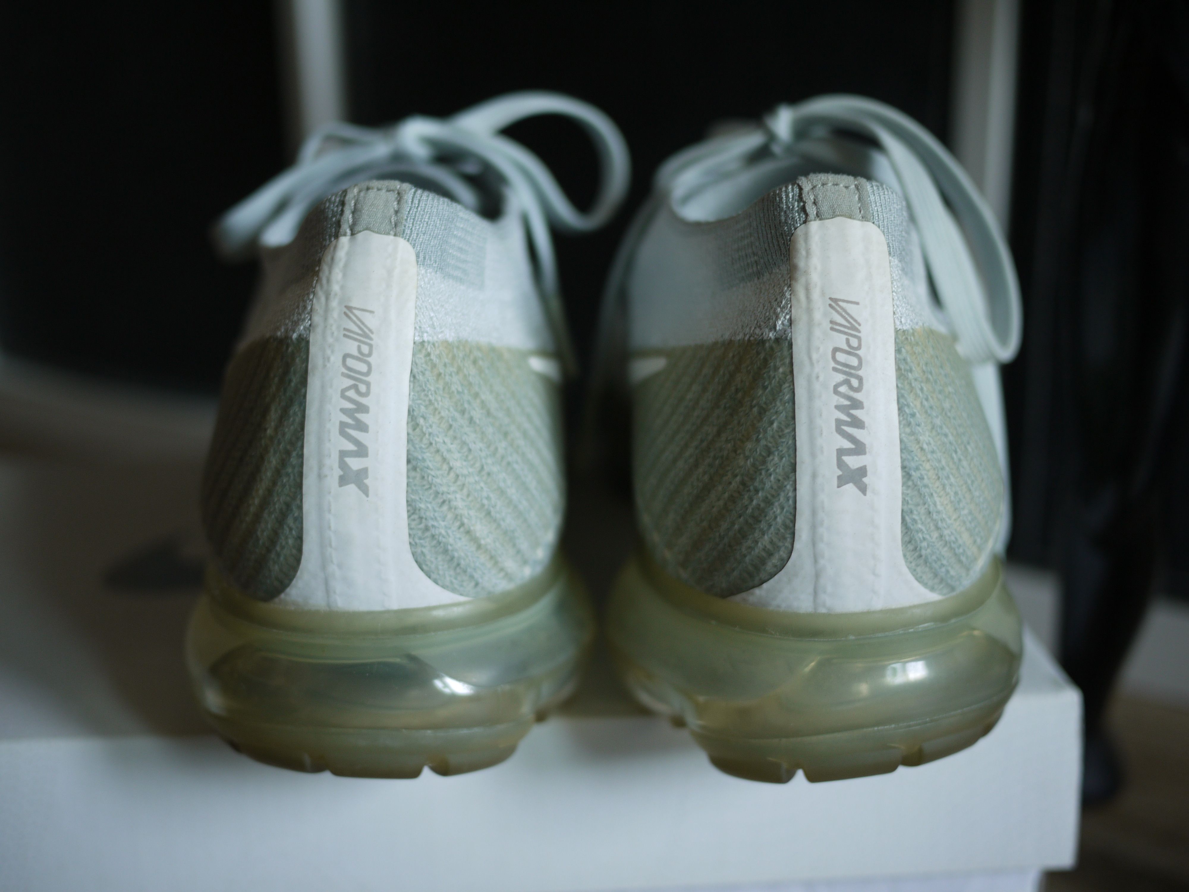 Nike NIKE AIR VAPORMAX OG PLATINUM '17 Size US 10 / EU 43 - 8 Thumbnail