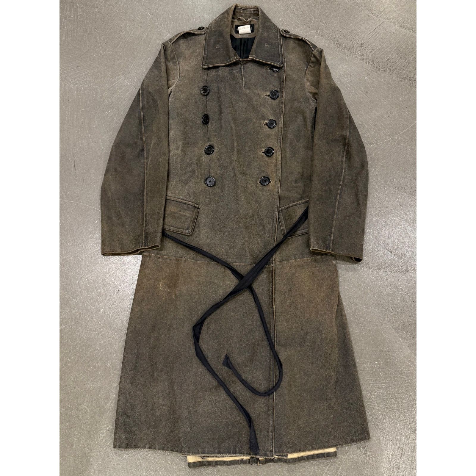 Ann Demeulemeester A/W2000 Ann Demeulemeester distressed leather belted coat Size S / US 4 / IT 40 - 1 Thumbnail