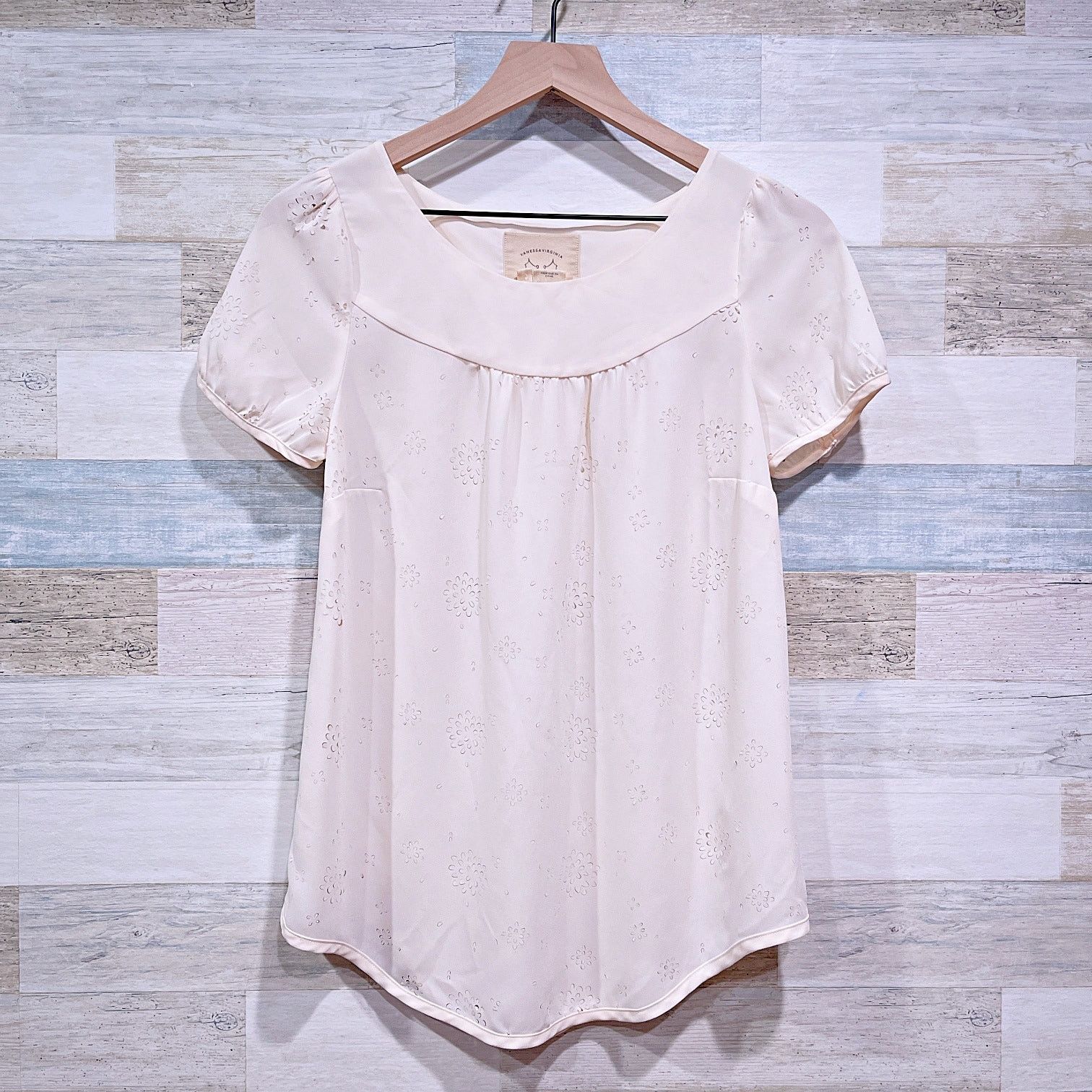 Anthropologie Anthropologie Floral Laser Cut Blouse Cream Womens 4 Size S / US 4 / IT 40 - 1 Thumbnail